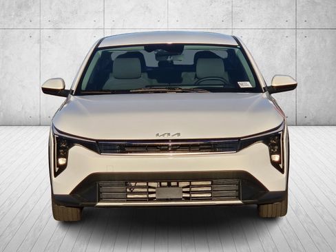 New 2025 Kia K4 EX image 2