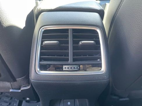 Used 2017 Audi Q3 2.0T Premium Plus w/ Premium Plus Package image 18