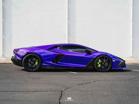 Used 2024 Lamborghini Revuelto AWD/4WD image 15