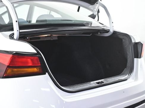 Used 2019 Nissan Altima 2.5 S image 31