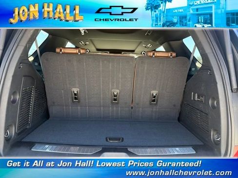 Used 2024 Chevrolet Tahoe High Country image 12