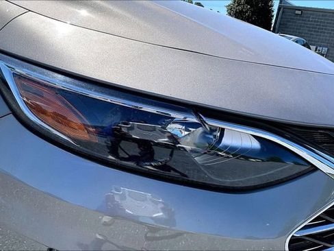 Used 2024 Chevrolet Malibu LT FWD image 29