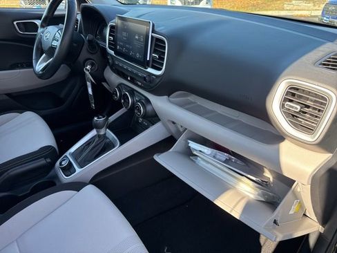Certified 2023 Hyundai Venue SEL image 25