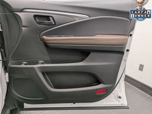 Used 2024 Honda Passport EX-L image 27