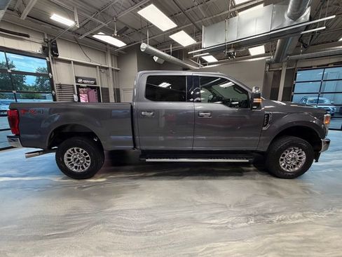 Used 2021 Ford F250 XLT w/ XLT Premium Package AWD/4WD image 32