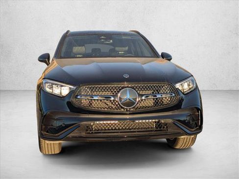 Certified 2025 Mercedes-Benz GLC 300 image 2