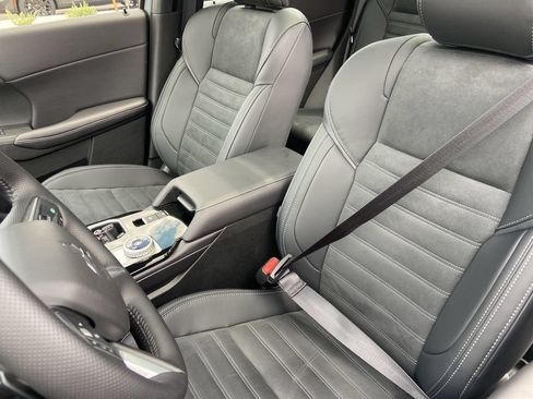 New 2026 Mitsubishi Outlander AWD image 16