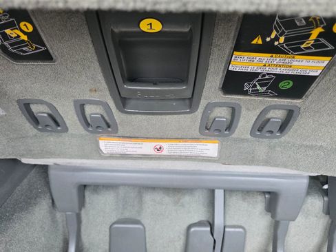 Used 2017 Toyota Sienna XLE w/ XLE Navigation Package image 39