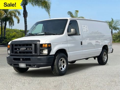 Used 2014 Ford E-250 and Econoline 250 image 1