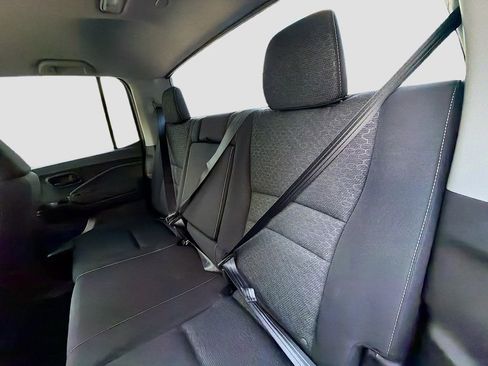 Used 2025 Honda Ridgeline Sport image 22