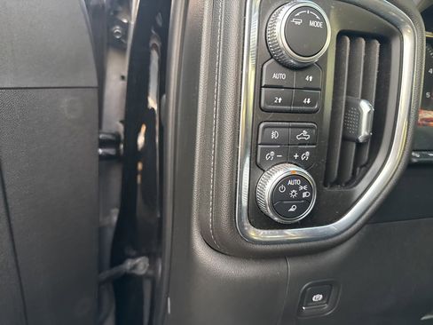 Used 2022 GMC Sierra 2500 Denali w/ Denali Ultimate Package image 17