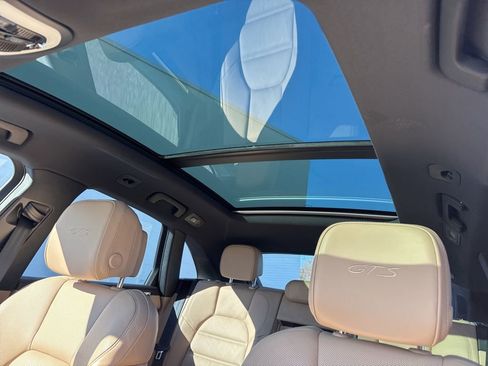 Used 2023 Porsche Macan GTS image 37