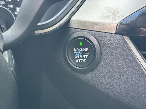 Used 2022 Ford Escape SE w/ Convenience Package image 20