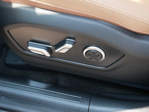 Certified 2026 Hyundai Santa Fe Limited AWD/4WD image 20