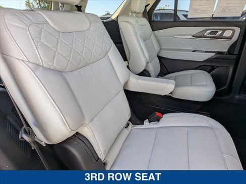 Used 2025 Ford Explorer Platinum w/ Ultimate Package image 23