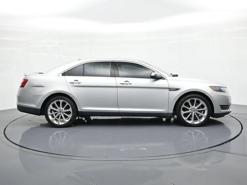 Certified 2019 Ford Taurus Limited AWD/4WD image 5