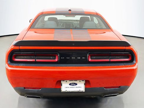 Used 2017 Dodge Challenger SXT w/ Blacktop Package image 7