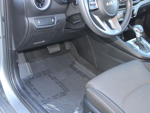 Used 2023 Kia Forte LXS image 43