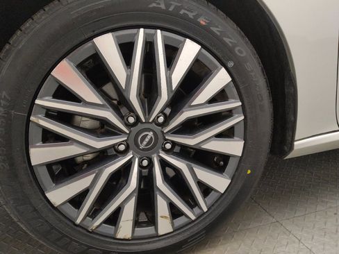 Used 2024 Nissan Altima 2.5 SV image 31