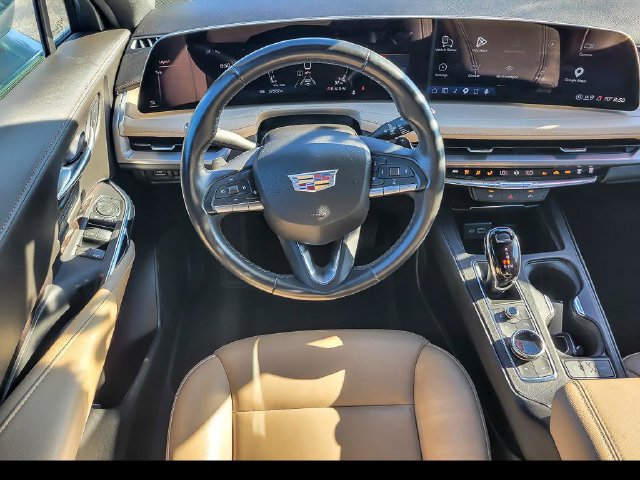 Certified 2025 Cadillac XT4 Premium Luxury FWD image 10