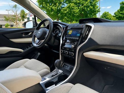 Used 2022 Subaru Ascent Premium w/ Convenience Package AWD/4WD image 32