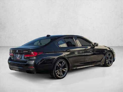 Used 2023 BMW M550i xDrive image 5
