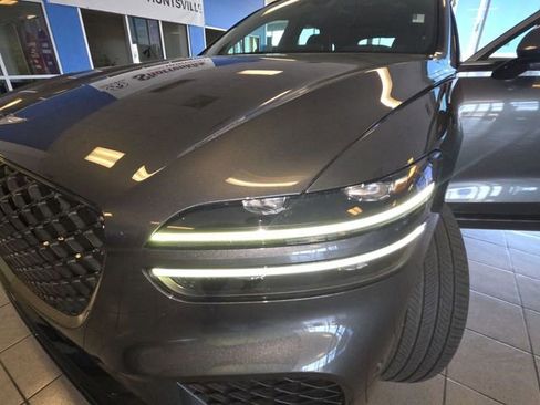 Used 2022 Genesis GV70 3.5T Sport w/ Sport Prestige Package image 28