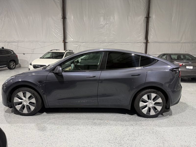 Used 2021 Tesla Model Y Long Range AWD/4WD image 15