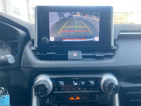 Used 2023 Toyota RAV4 LE image 22
