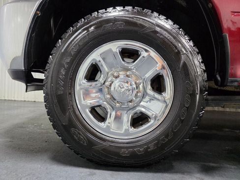Used 2015 RAM 3500 Tradesman w/ Chrome Appearance Group AWD/4WD image 6