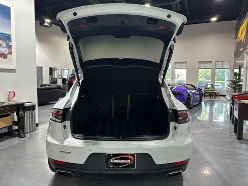 Used 2019 Porsche Macan AWD/4WD image 37