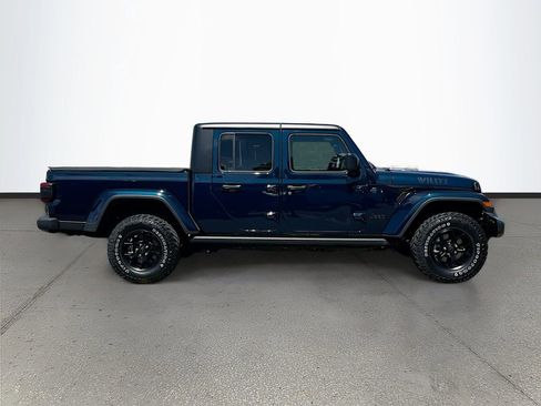 Certified 2025 Jeep Gladiator Sport AWD/4WD image 8