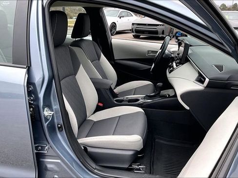 Used 2025 Toyota Corolla LE image 26