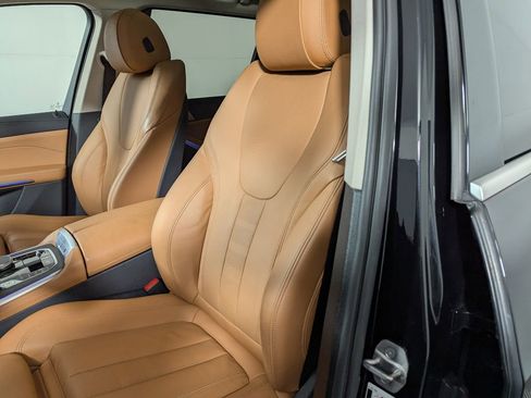 Certified 2022 BMW X7 xDrive40i w/ Premium Package image 18