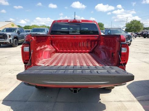 New 2026 GMC Canyon AT4 AWD/4WD image 9