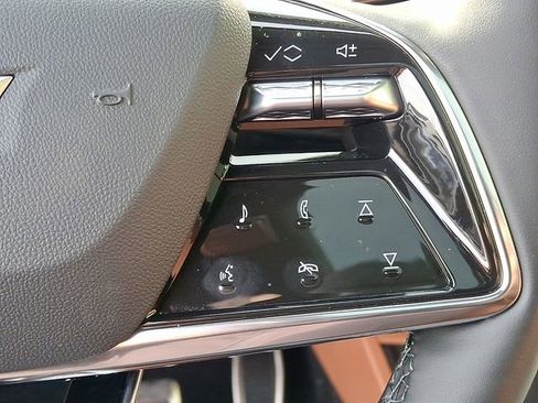 New 2025 Cadillac Optiq Sport 2 image 15