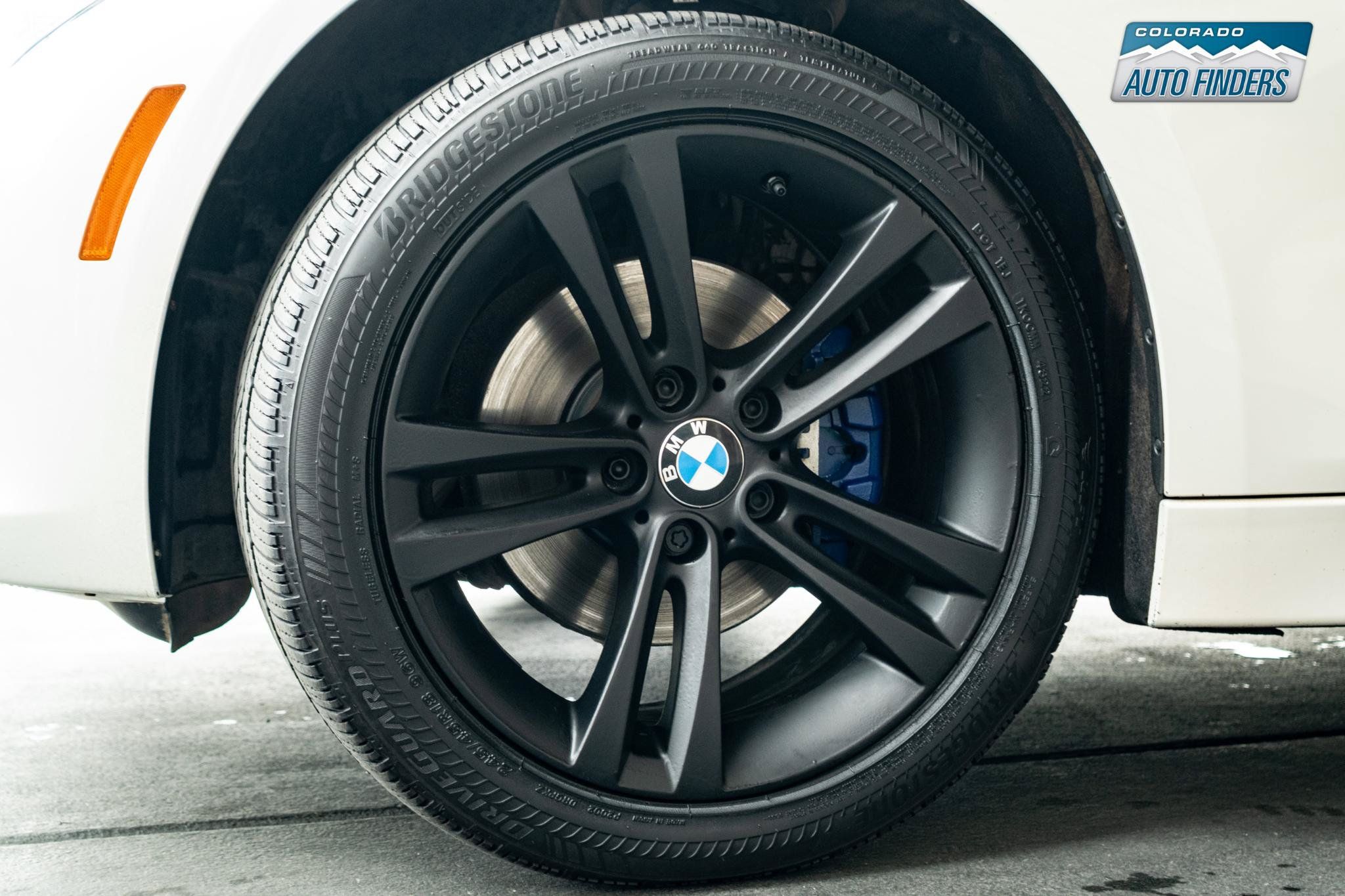 Used 2017 BMW 330i xDrive Wagon AWD/4WD image 30
