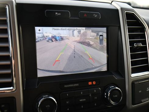 Used 2017 Ford F350 Lariat image 24