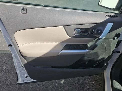 Used 2013 Ford Edge SE image 24