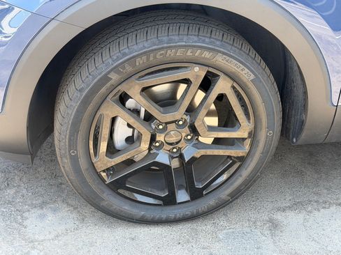 Certified 2025 Kia Telluride EX X-Line AWD/4WD image 6