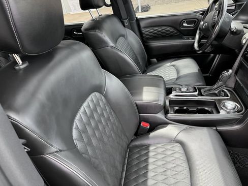 Used 2024 INFINITI QX80 Sensory AWD/4WD image 30