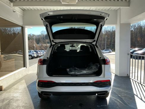 New 2025 Audi Q5 Premium image 13