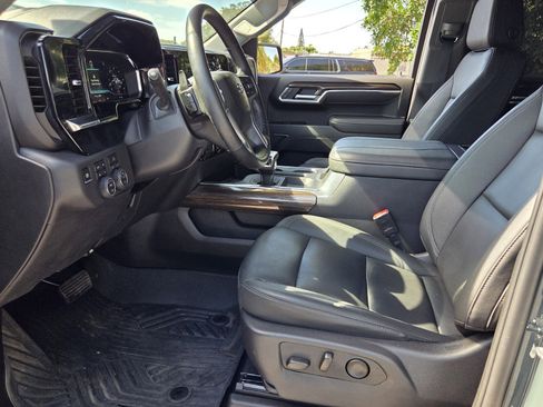 Certified 2025 Chevrolet Silverado 1500 LT Trail Boss w/ Convenience Package II AWD/4WD image 9