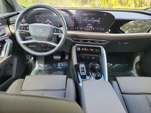 Certified 2025 Audi Q5 Premium Plus w/ Premium Plus image 13