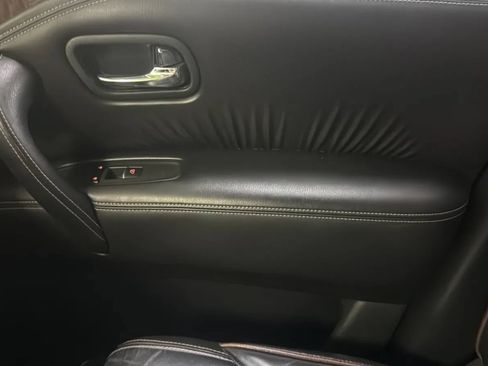 Used 2018 Nissan Armada Platinum RWD image 17