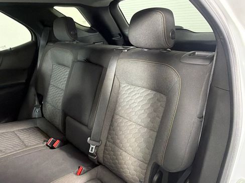 Used 2019 Chevrolet Equinox LT FWD image 16
