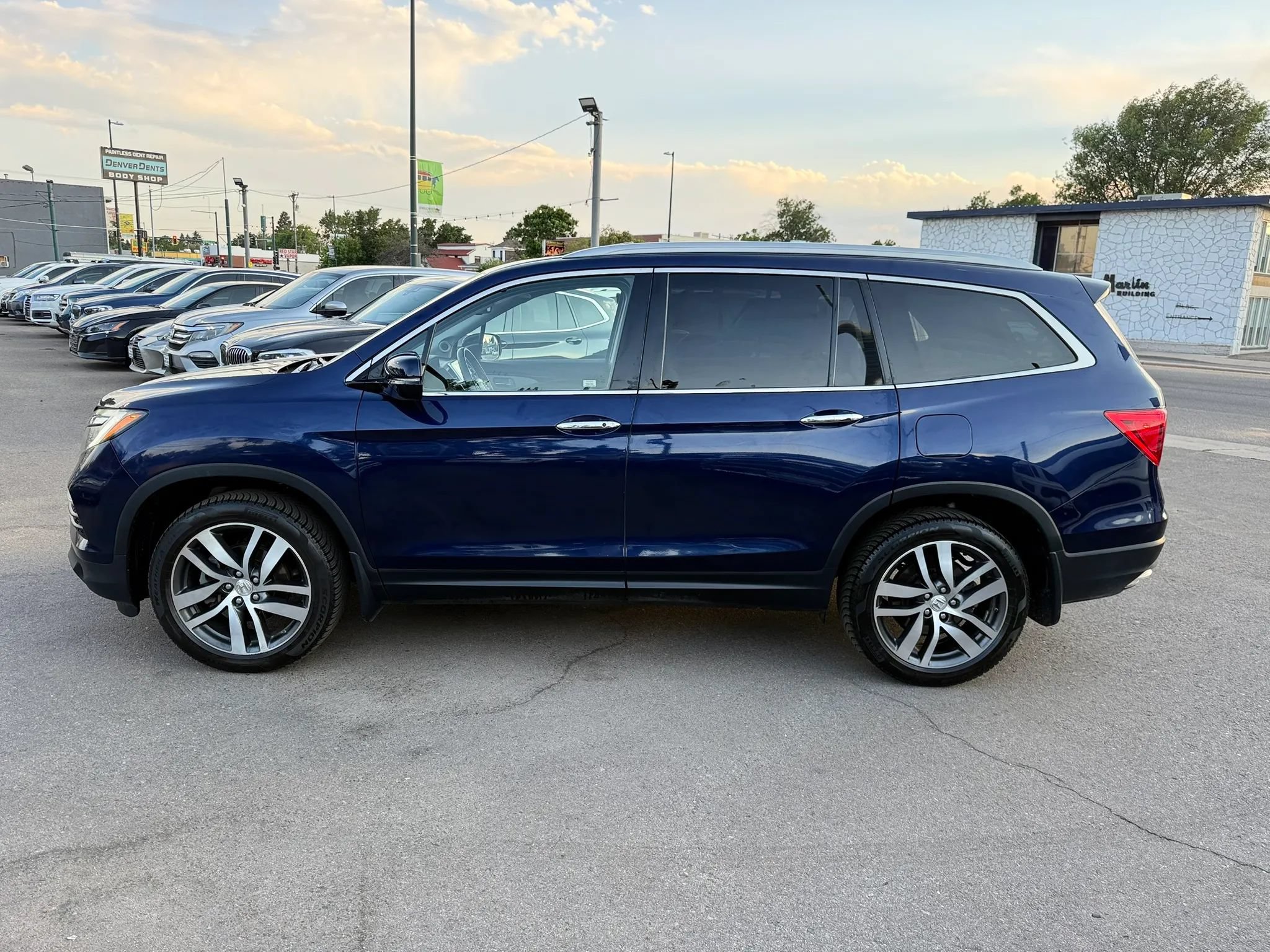 Used 2017 Honda Pilot Elite image 6