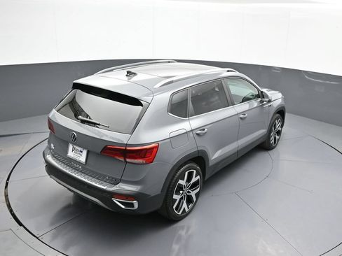 Used 2023 Volkswagen Taos SEL AWD/4WD image 38