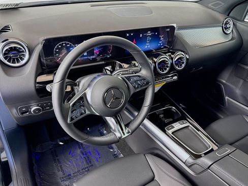 New 2025 Mercedes-Benz GLA 250 image 9
