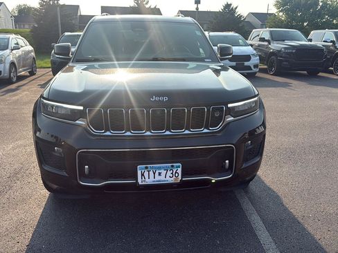 Used 2023 Jeep Grand Cherokee L Overland w/ Advanced Protech Group III AWD/4WD image 9